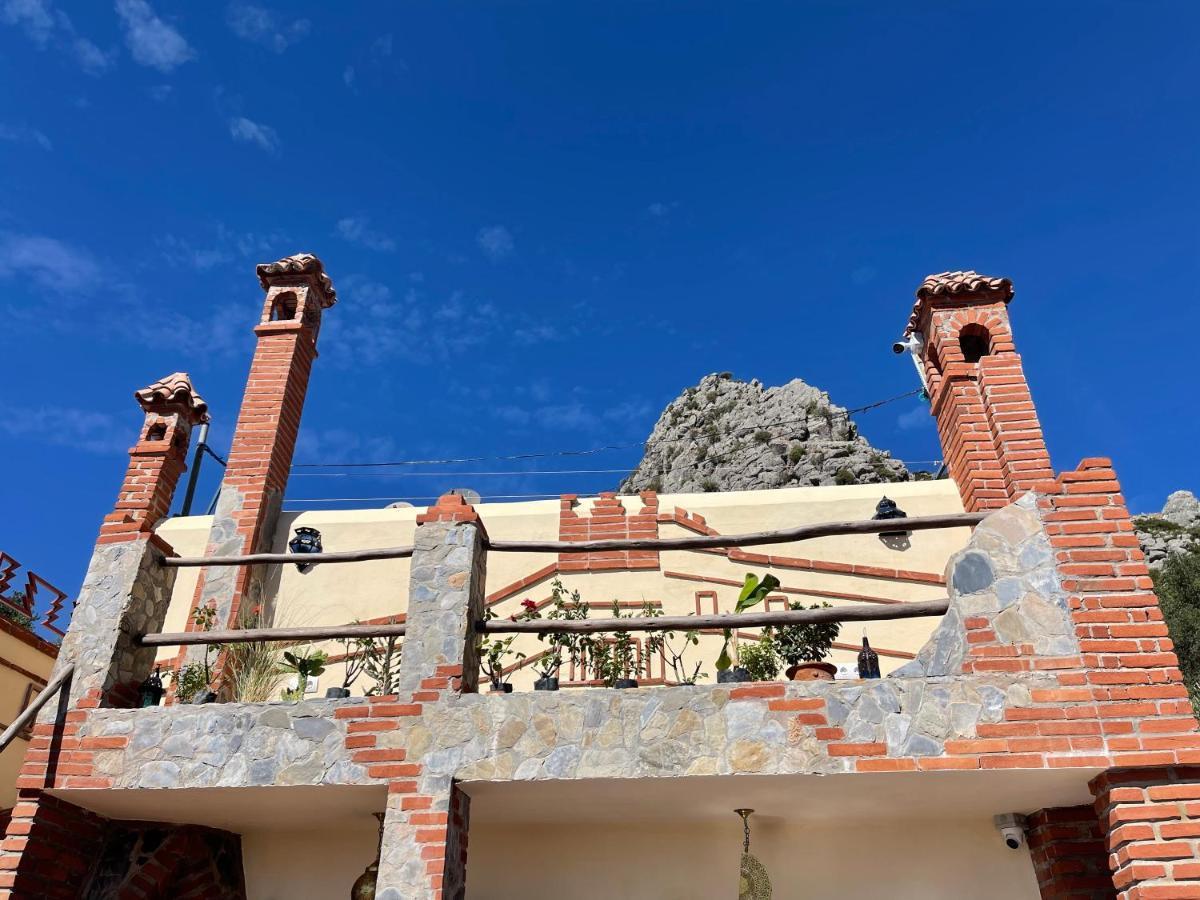 Riad Bab Mahruk Chefchaouen Bagian luar foto