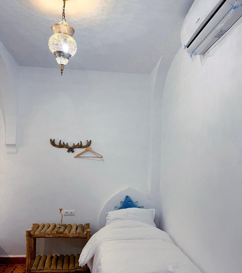 Riad Bab Mahruk Chefchaouen Bagian luar foto