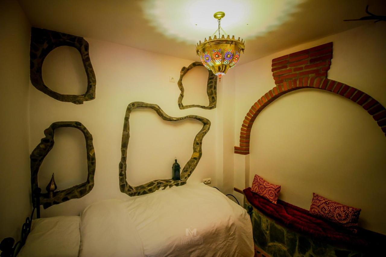 Riad Bab Mahruk Chefchaouen Bagian luar foto