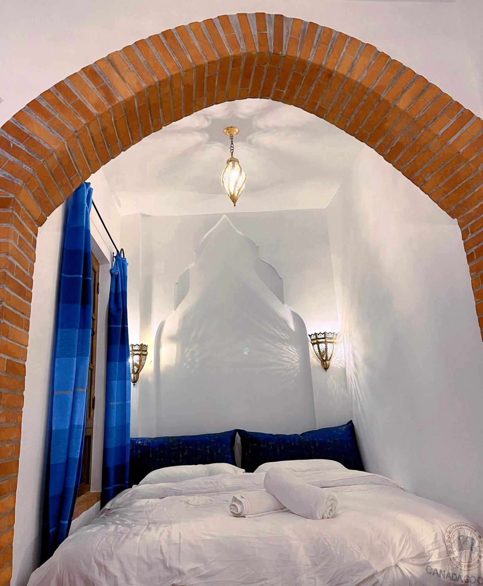 Riad Bab Mahruk Chefchaouen Bagian luar foto